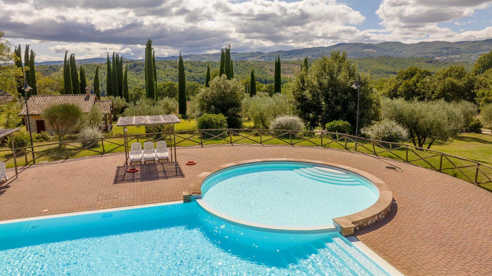Poggiovalle Tenuta Italiana Citta della Pieve Luaran gambar